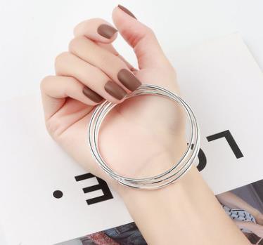 Três pulseiras combinadas, pulseira de prata maciça incrustada feminina, joias jovens