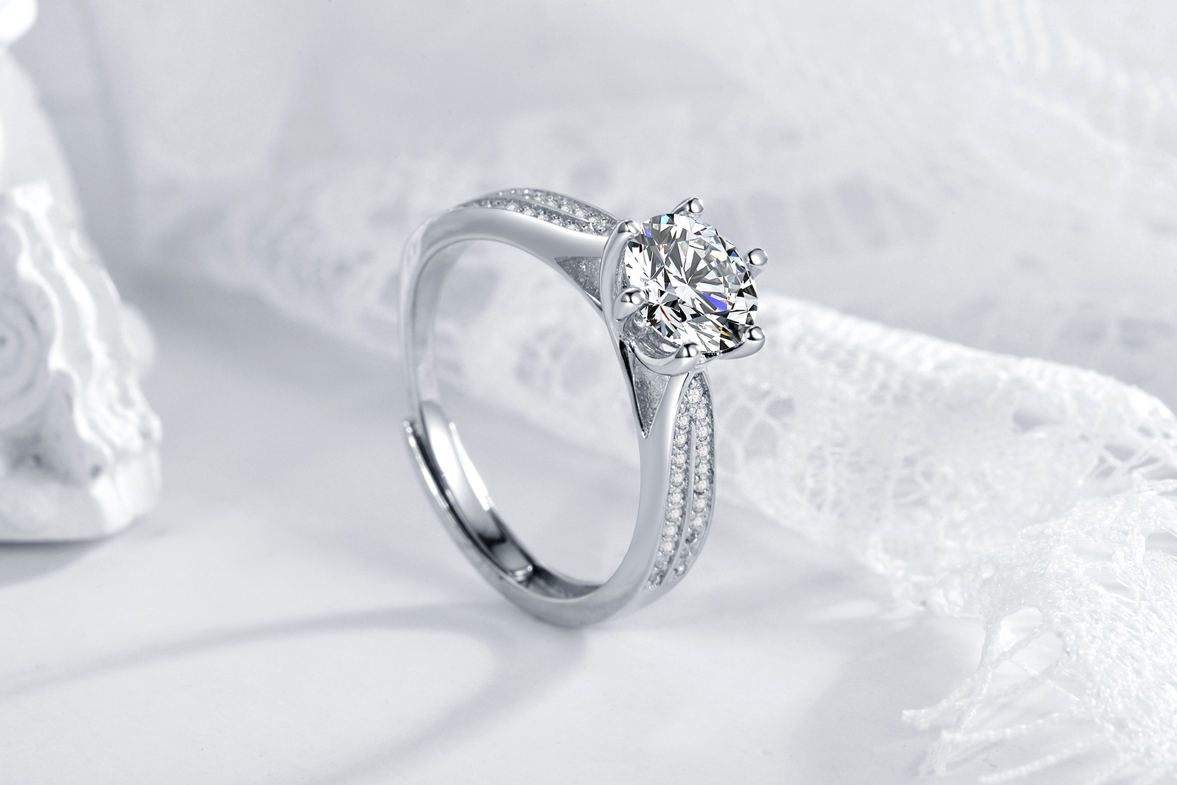 Design de luxo Moissanite 925 joias de prata esterlina anéis de casamento femininos tamanhos diferentes atacado